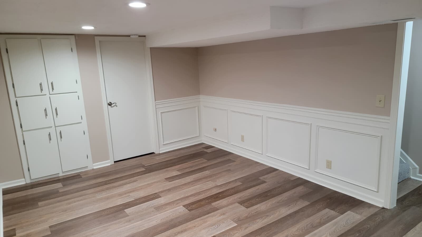 Building Photo - 6525 Blossomwood Cir NE