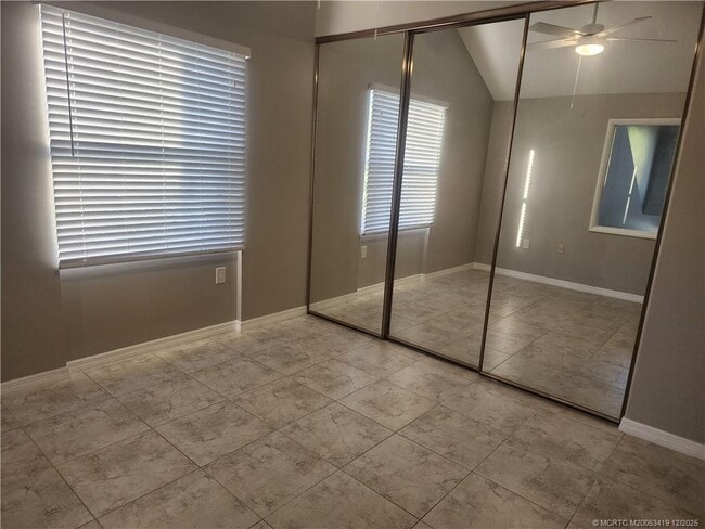 Building Photo - 3624 SW Sunset Trace Cir