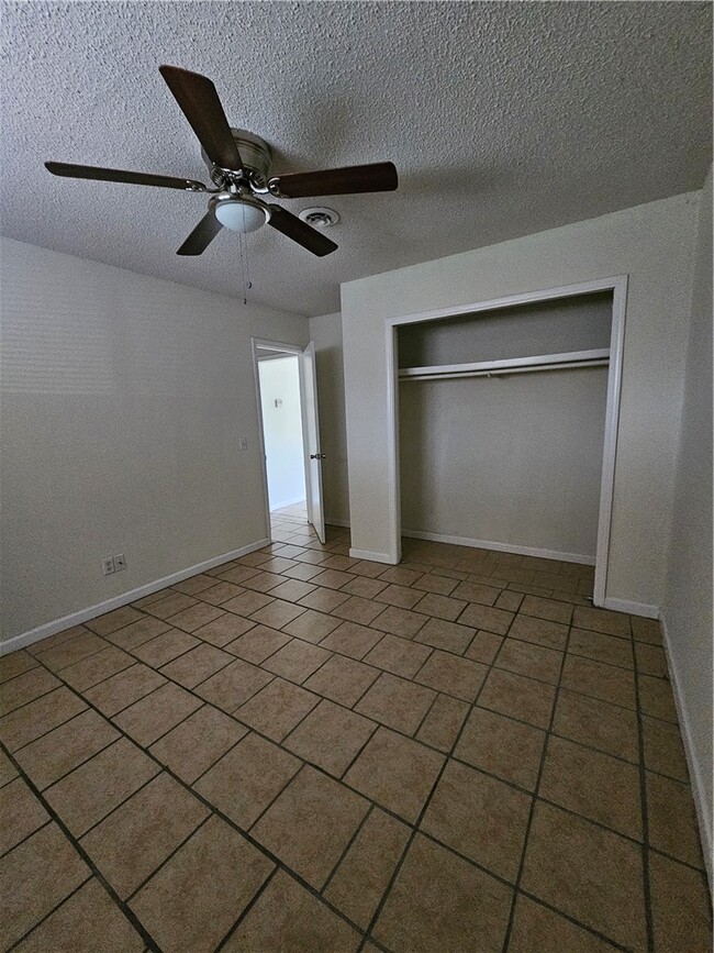Building Photo - 708 S 23rd St