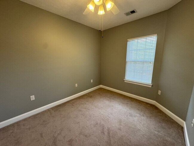 Building Photo - 1109 Peace Pipe Pl