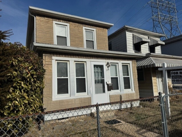 Building Photo - 217 Center St