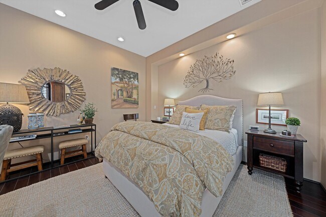 Building Photo - 79365 Mandarina