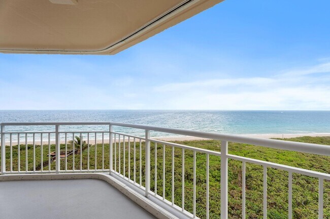 Building Photo - 3870 N Hwy A1A