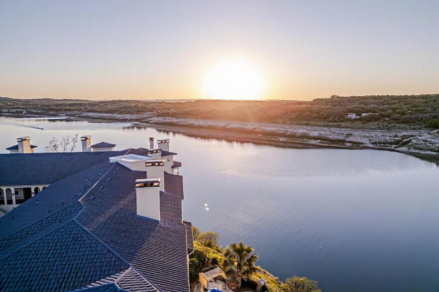 Building Photo - 3308 Parliament Cove