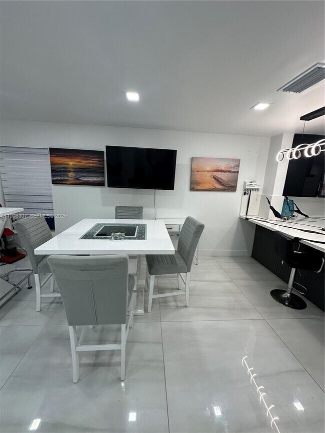 Building Photo - 1130 Oysterwood St