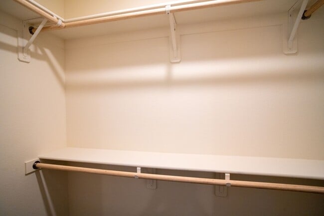 Building Photo - Modern 3-Bedroom, 3-Bathroom Home with Sma...