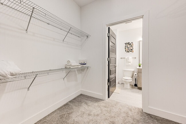 Building Photo - 1812 U.S. 19-SI ID1460735P