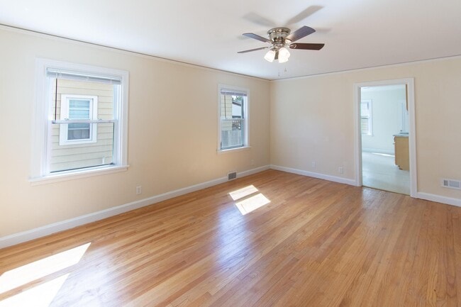 Building Photo - 7208 33rd Ave