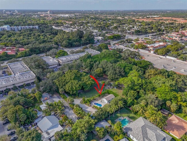 Building Photo - 11324 Palm Tree Ln