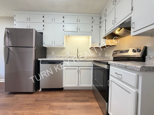 Building Photo - Condo for Rent in Grayson Valley