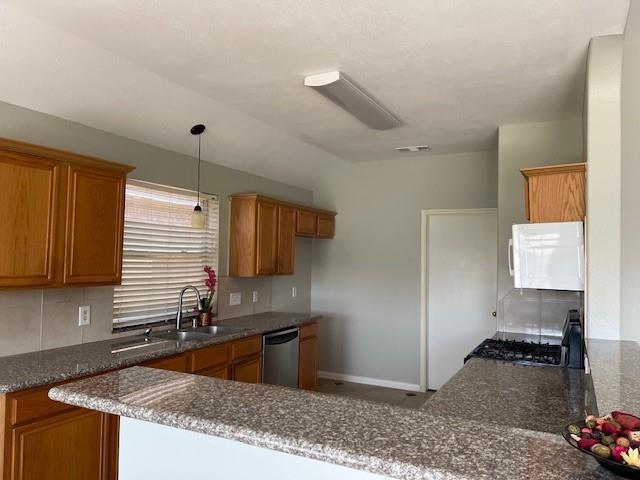 Building Photo - 3403 Stratford Manor Dr