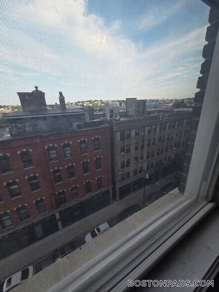 Building Photo - 50 Franklin St