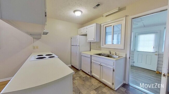 Building Photo - 809 Antler Dr