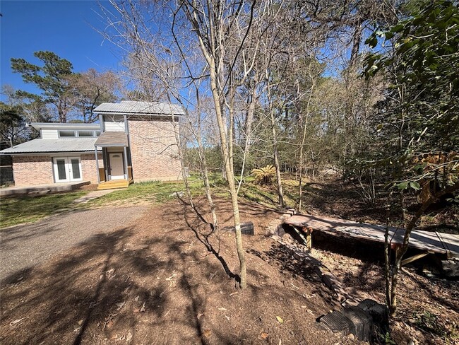 Building Photo - 18746 Mink Lake Dr