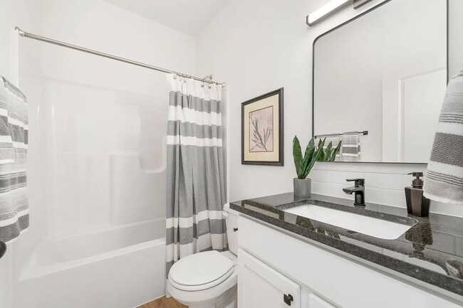 Building Photo - Brand New Construction Duplex!