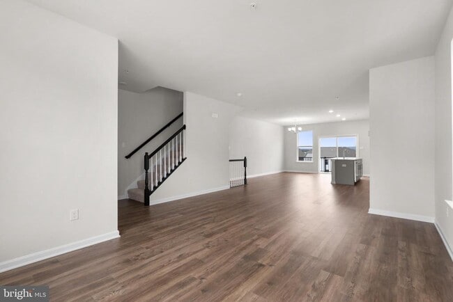 Building Photo - 421 Carroll Walk Ave