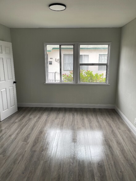 Building Photo - 6723 Brynhurst Ave