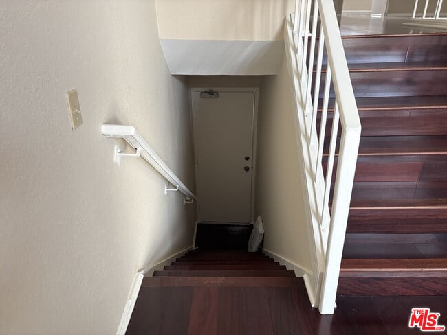 Building Photo - 4541 Alla Rd