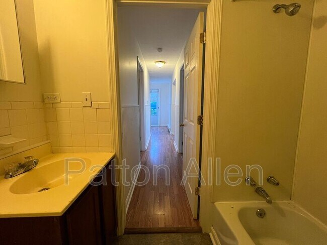 Building Photo - 12 Swager Dr