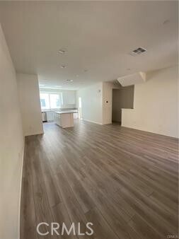 Building Photo - 177 Steely