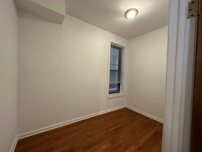 Building Photo - 1302 N Cleaver St