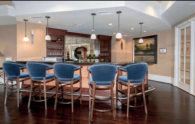 Building Photo - 2665 Prosperity Ave