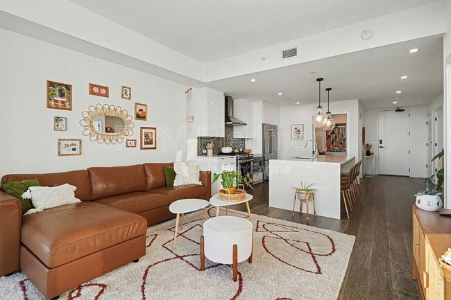 Building Photo - 788 West Marietta St NW