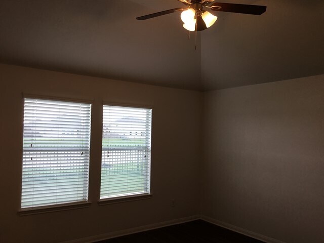 Building Photo - 22 Mira Loma Dr