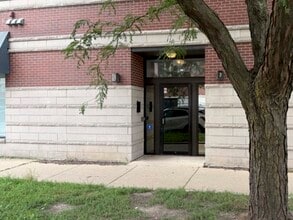 Building Photo - 1601 W Altgeld St