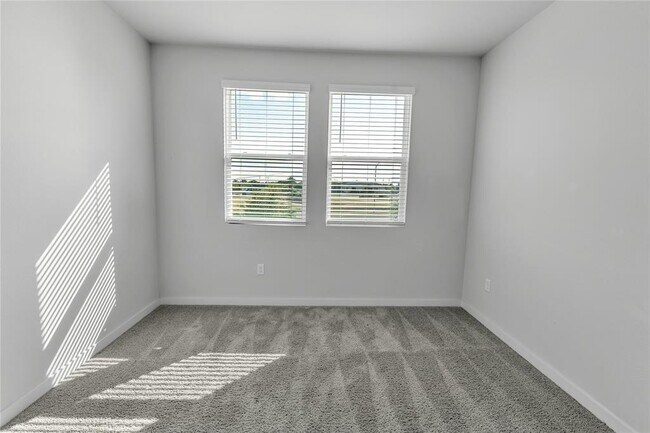 Building Photo - 1203 Showbox St