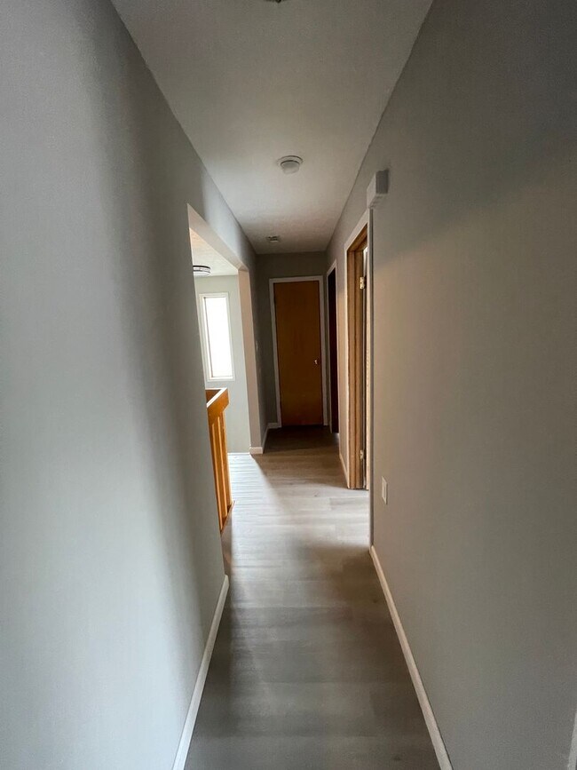 Building Photo - (22) 98-100 Woodruff Avenue