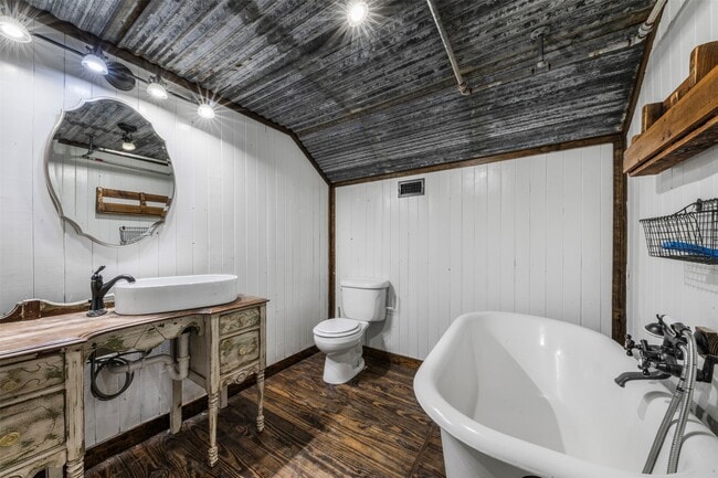 Building Photo - 33349 I-10