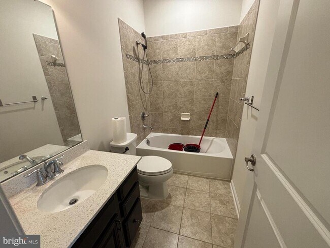 Building Photo - 41717 McMonagle Square