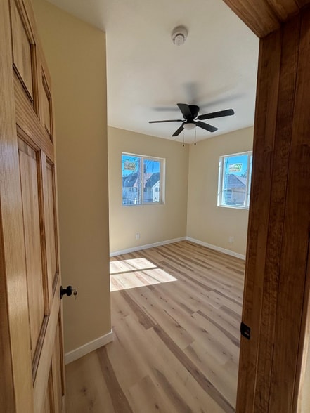 Building Photo - 1628 W 24th St