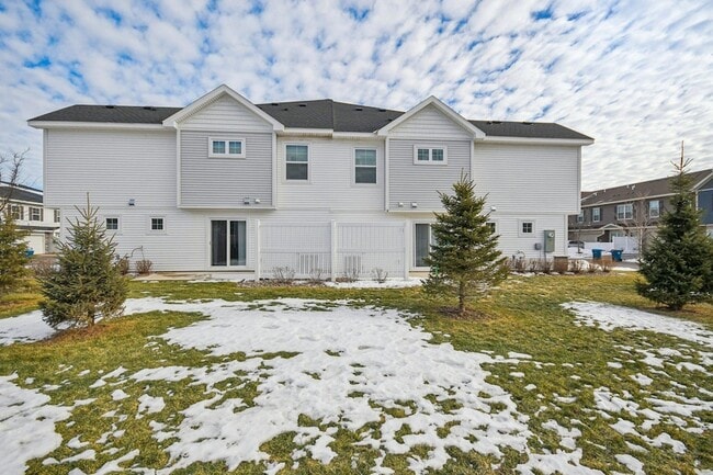 Building Photo - 1203 Lower 143rd St E