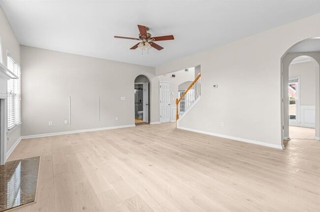 Building Photo - 2030 Brook Meadow Dr