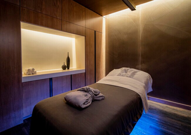 Building Photo - 7943 Talavera Pl