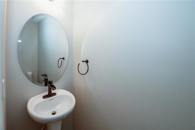 Building Photo - 7000 Lunar Blue Way