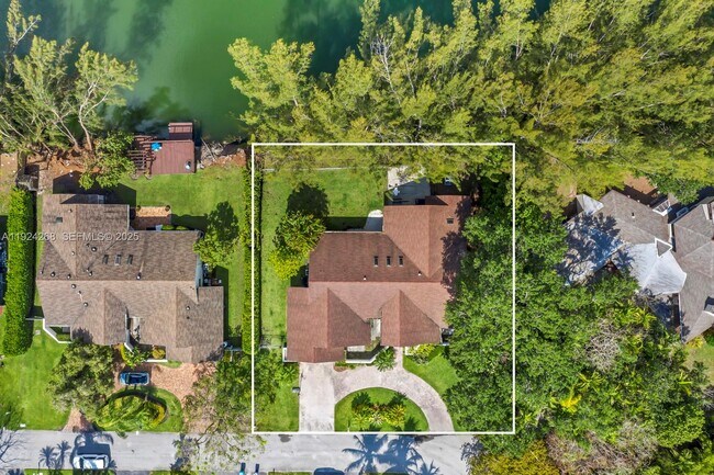 Building Photo - 5800 SW 73rd Ave