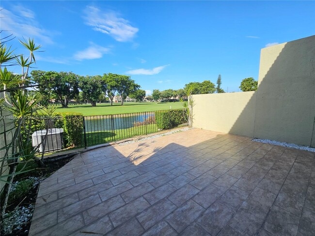 Building Photo - 9944 Costa Del Sol Blvd