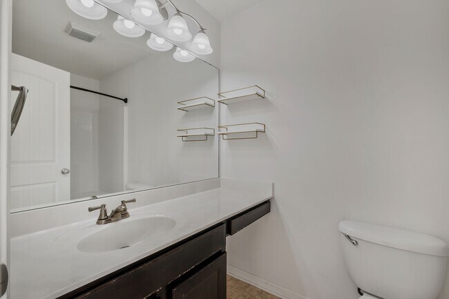 Building Photo - Updated Hermitage townhome, 2BR 2.5 bath, gym, pool, sidewalks, garage, fenced yard, available now!