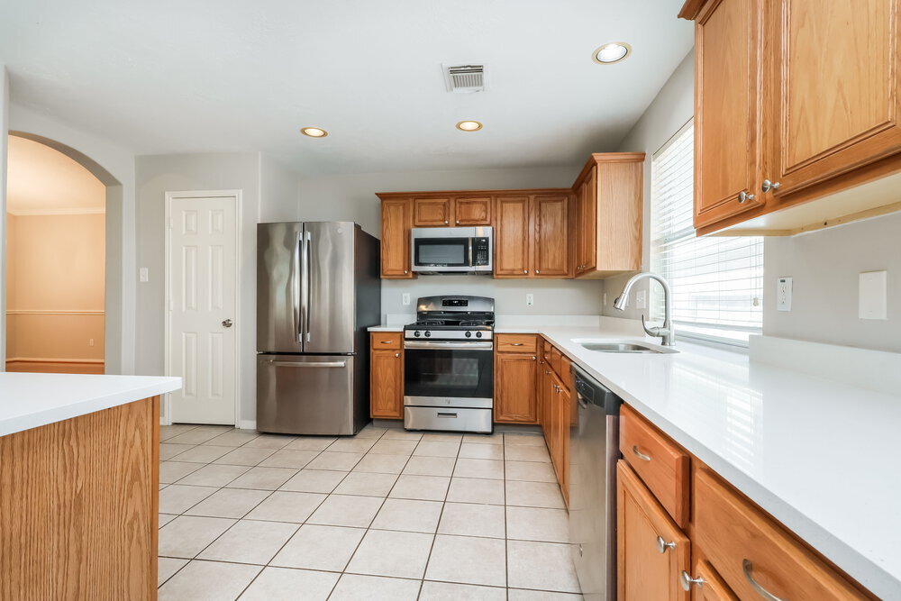 Building Photo - 30 Shimmer Pond Pl