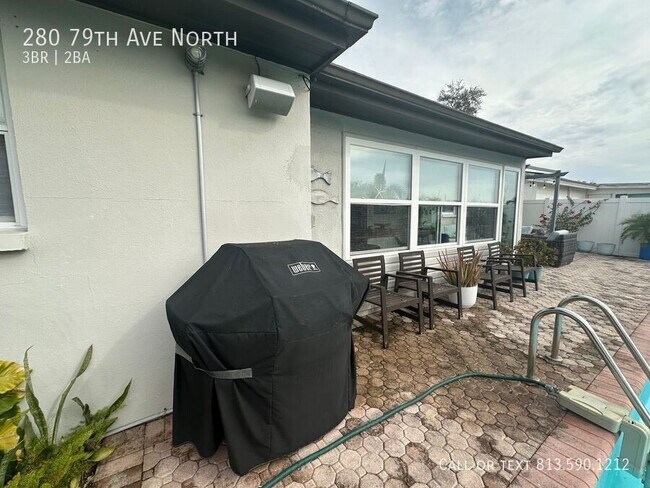 Building Photo - 280 79th Ave N