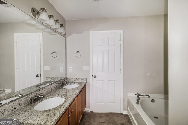 Building Photo - 3260 Sable Trl