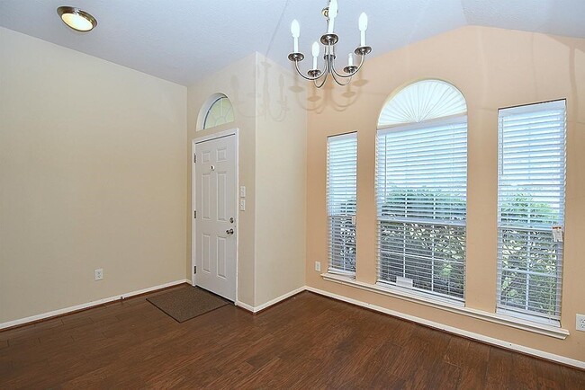 Building Photo - 3838 St Simon Manor Dr