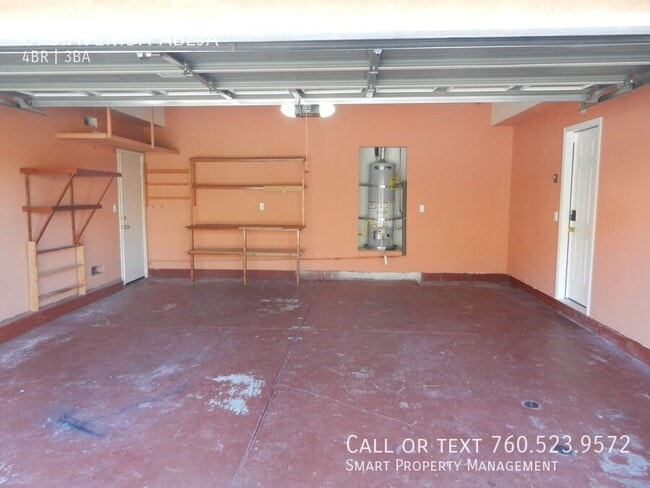 Building Photo - 875 Avenida Abeja