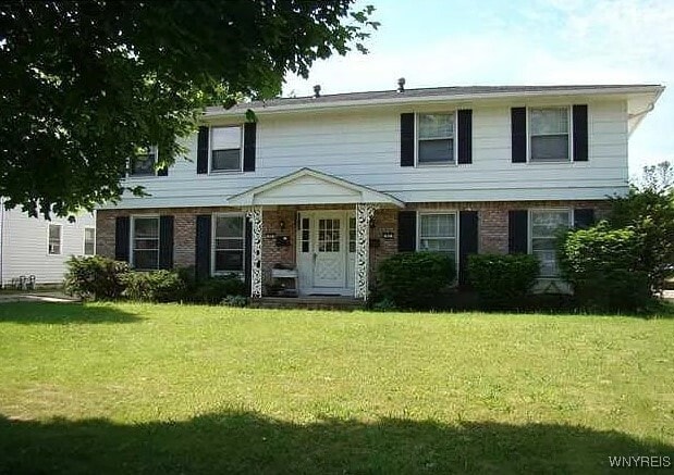 Primary Photo - 69 Sunshine Dr