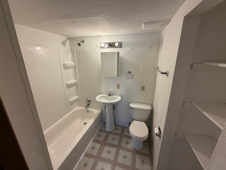 Building Photo - 1604 16th St