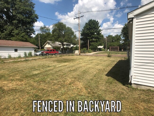 Building Photo - 1344 Walnut-