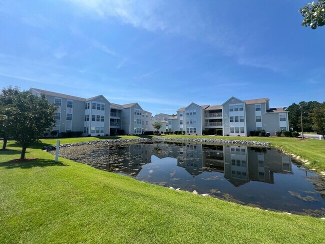 Building Photo - 2265 Huntingdon Dr